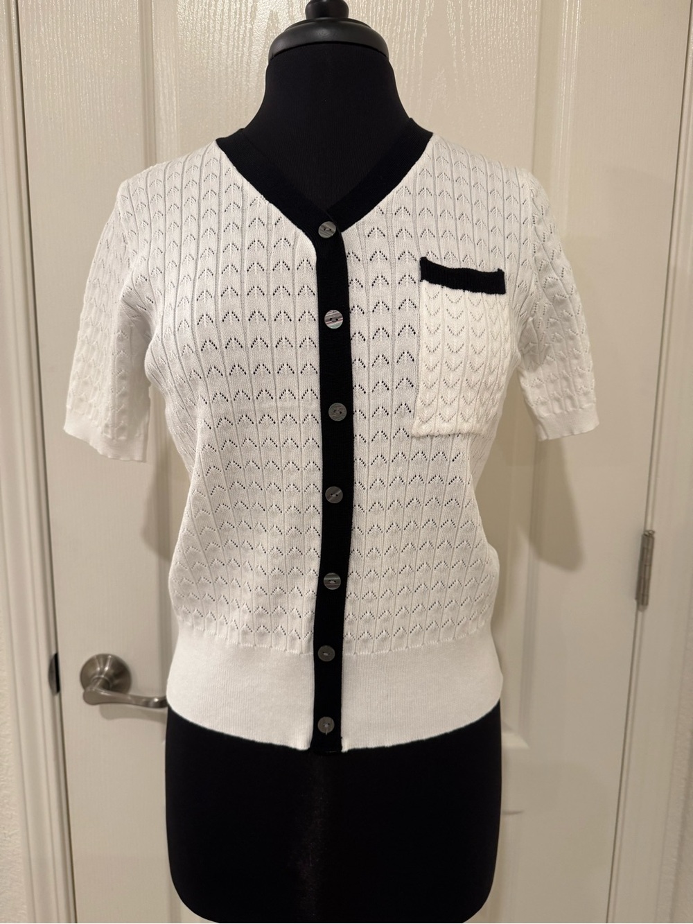 Classic White Short-Sleeve Knit Cardigan with Black Trim